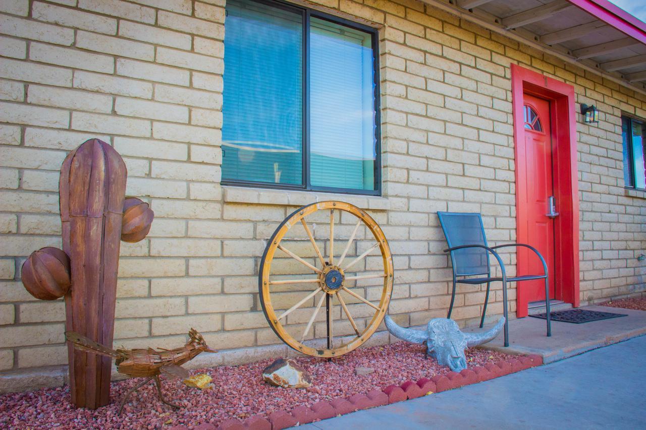 Stagecoach Suites Wickenburg Extérieur photo
