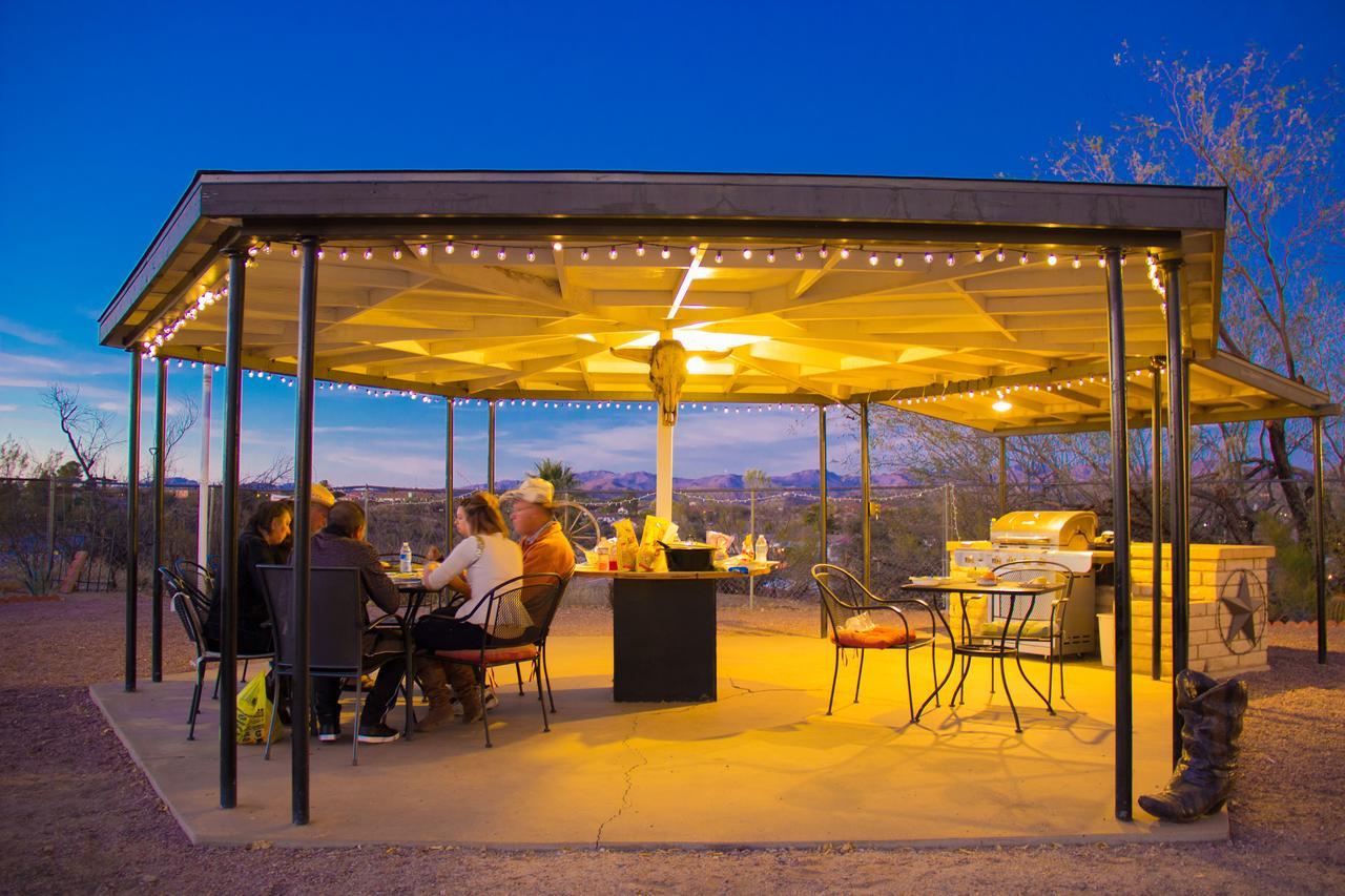 Stagecoach Suites Wickenburg Extérieur photo