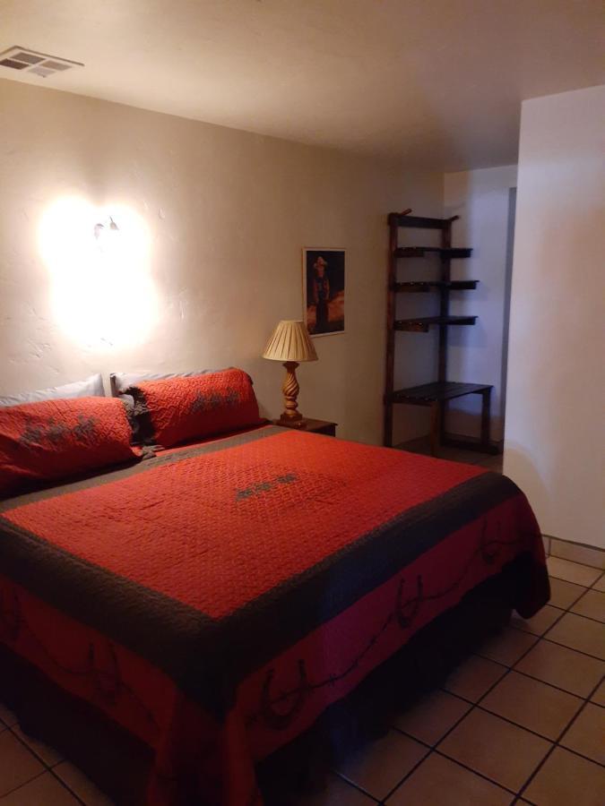 Stagecoach Suites Wickenburg Extérieur photo